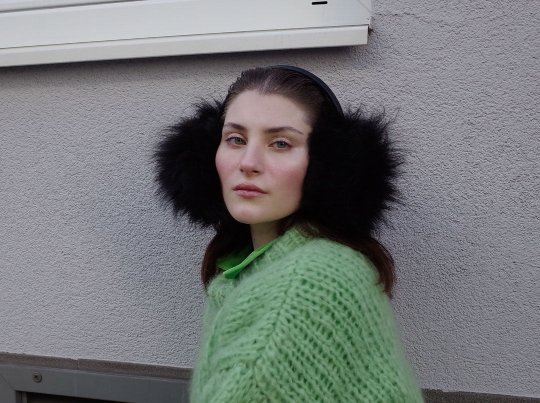 EAR WARMERS L + Shearling leather earmuffs + Black
