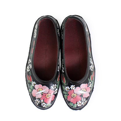 rosamosa black rubber handpainted pink rose flower slippers