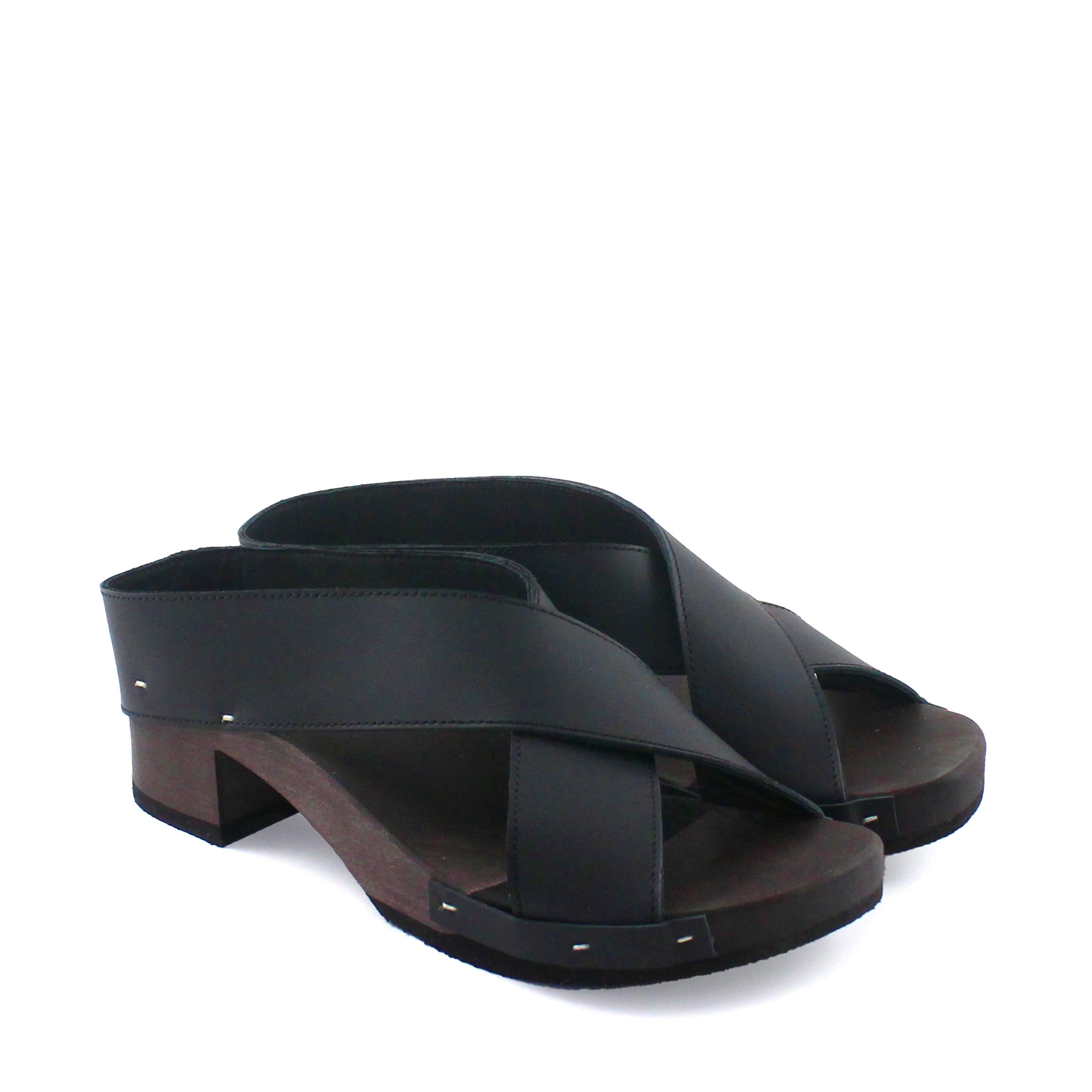 rosamosa rocco japanese x-form black leather dark wooden clog
