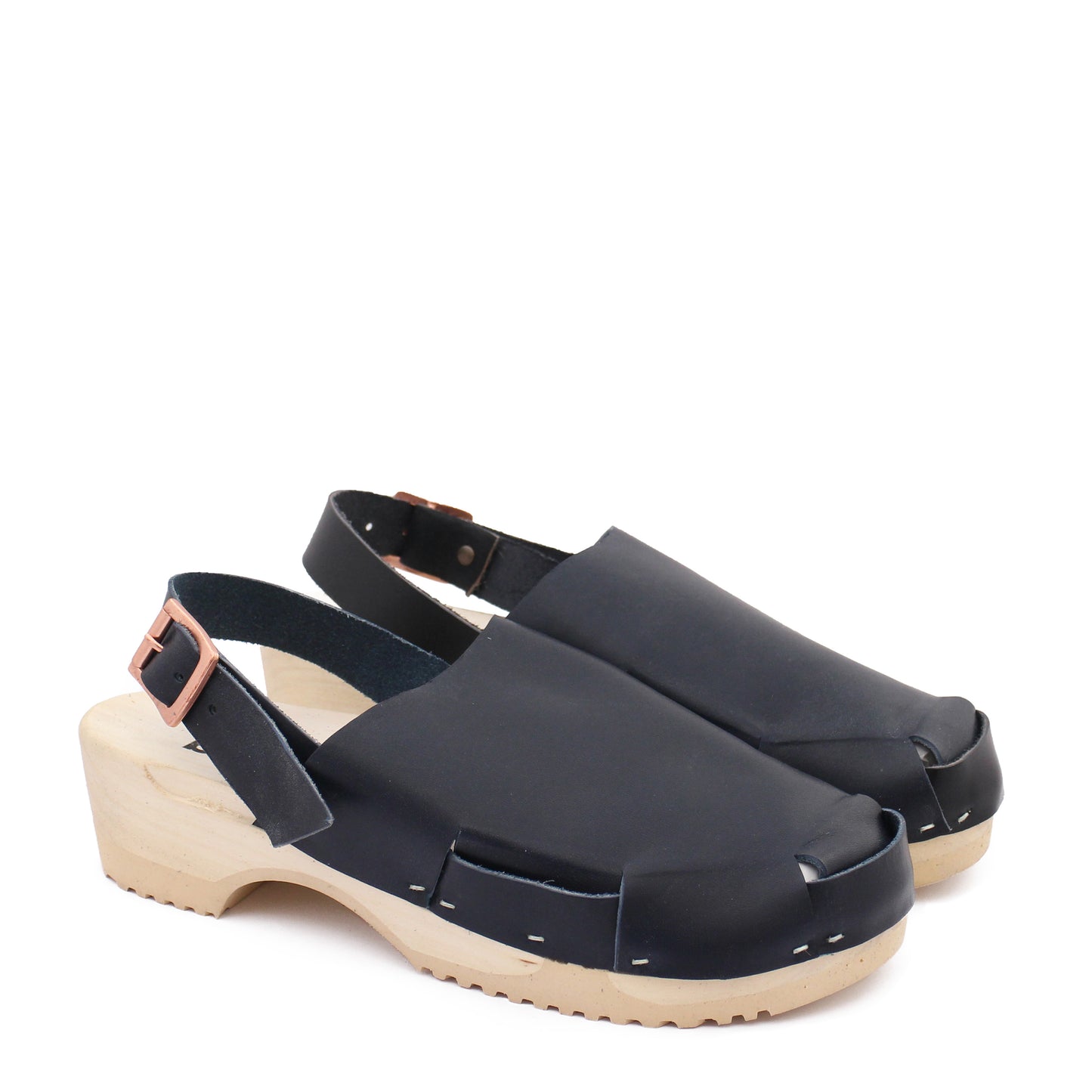 rosamosa donau simple buckle strap black leather natural wooden clog